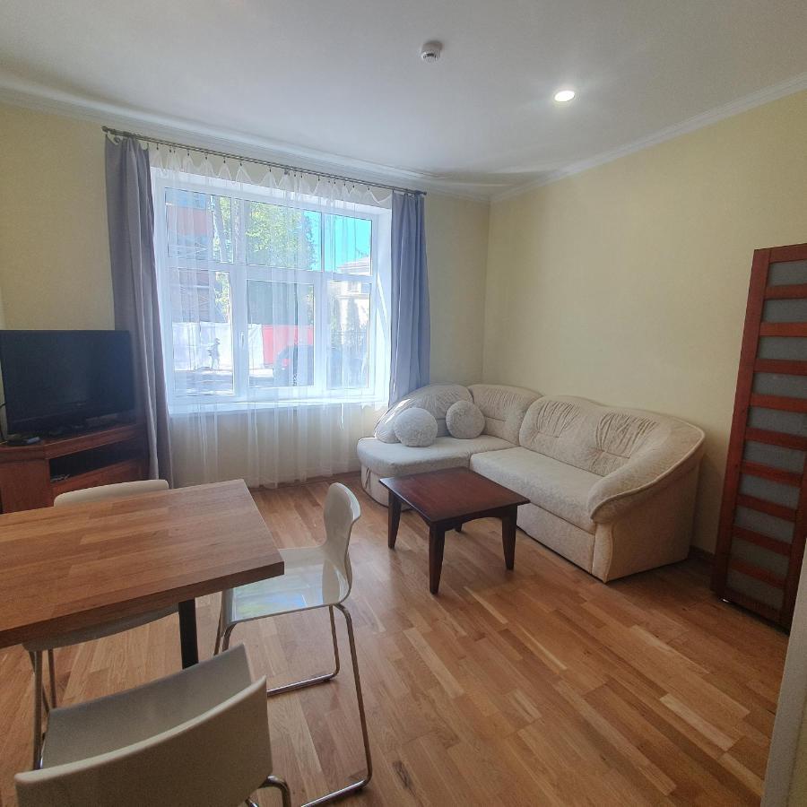 Hot Riga Ernestines Iela 7-1 Enjoy The Feel Of Home And History! Bagian luar foto
