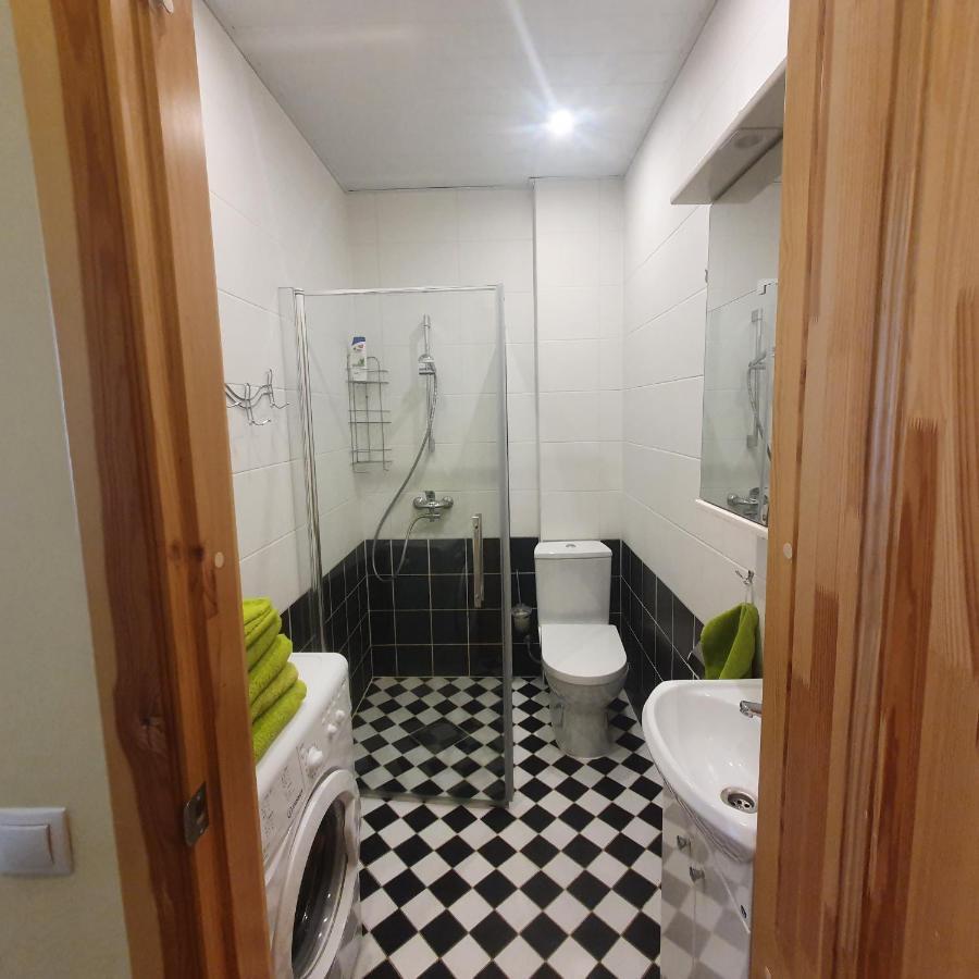 Hot Riga Ernestines Iela 7-1 Enjoy The Feel Of Home And History! Bagian luar foto