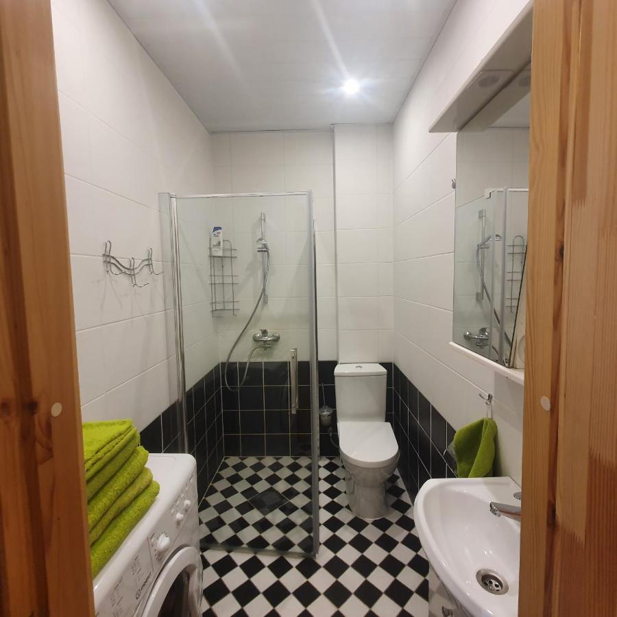 Hot Riga Ernestines Iela 7-1 Enjoy The Feel Of Home And History! Bagian luar foto